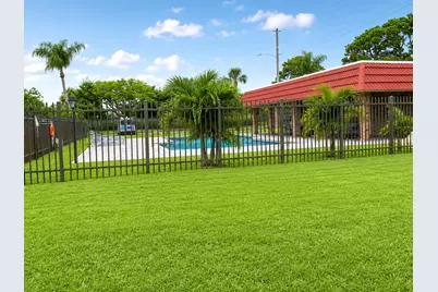 4508 Suburban Pines Drive #4508, Lake Worth, FL 33463 - Photo 18