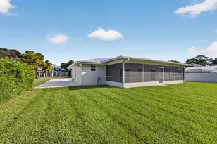 8816 SE Alabama Pl, Hobe Sound, FL 33455 - Photo 30