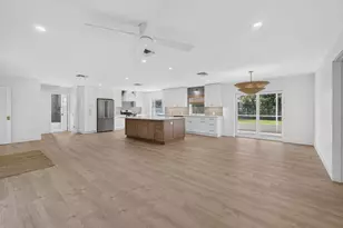 8816 SE Alabama Pl, Hobe Sound, FL 33455 - Photo 6
