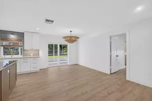 8816 SE Alabama Pl, Hobe Sound, FL 33455 - Photo 8