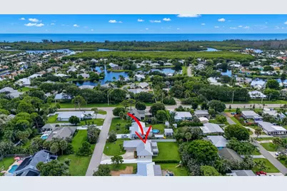 8816 SE Alabama Place, Hobe Sound, FL 33455 - Photo 32