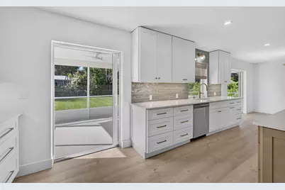 8816 SE Alabama Place, Hobe Sound, FL 33455 - Photo 22