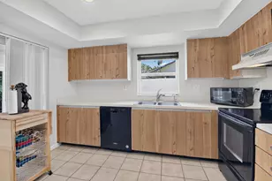 2802 SW 6th St, Delray Beach, FL 33445 - Photo 14
