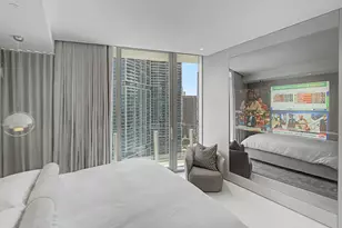 300 Biscayne Blvd Way, Miami, FL 33131 - Photo 14