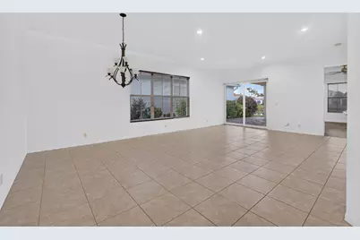 206 Isle Verde Way, Palm Beach Gardens, FL 33418 - Photo 14