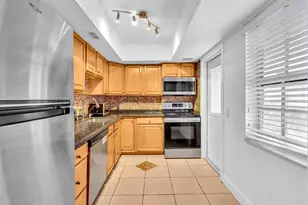 2950 N Palm Aire Dr, Pompano Beach, FL 33069 - Photo 8
