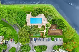 2950 N Palm Aire Dr, Pompano Beach, FL 33069 - Photo 28
