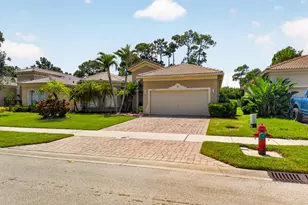 5423 Place Lake Dr, Fort Pierce, FL 34951 - Photo 4