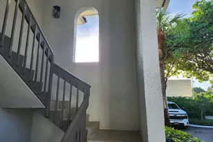 30 Pelican Pointe Dr, Delray Beach, FL 33483 - Photo 2