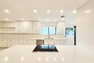 30 Pelican Pointe Dr, Delray Beach, FL 33483 - Photo 12
