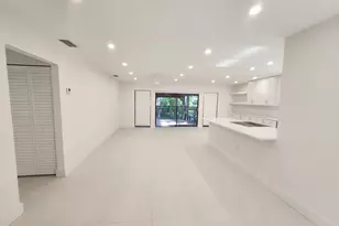 30 Pelican Pointe Dr, Delray Beach, FL 33483 - Photo 12