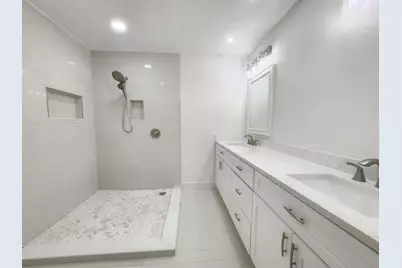 30 Pelican Pointe Drive #201, Delray Beach, FL 33483 - Photo 20