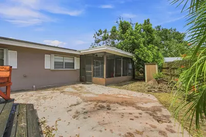 2730 Fairway Drive, Fort Pierce, FL 34982 - Photo 24