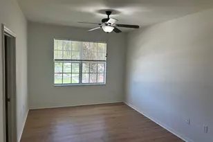 272 SE Kitching Cir, Stuart, FL 34994 - Photo 8