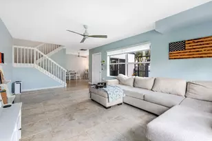 38 Essex Ct, Royal Palm Beach, FL 33411 - Photo 8