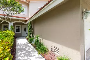12764 Westhampton Cir, Wellington, FL 33414 - Photo 2