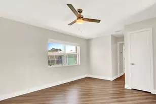 35 SE Beech Tree Ln, Stuart, FL 34994 - Photo 10