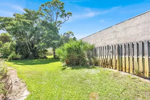 35 SE Beech Tree Ln, Stuart, FL 34994 - Photo 28