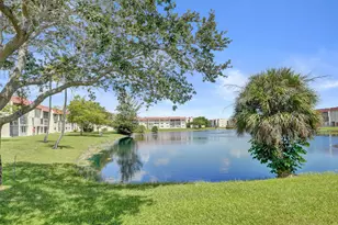 2651 Sunrise Lakes Dr E, Sunrise, FL 33322 - Photo 18