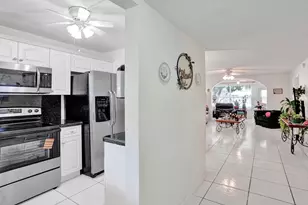 2651 Sunrise Lakes Dr E, Sunrise, FL 33322 - Photo 4