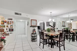 2651 Sunrise Lakes Dr E, Sunrise, FL 33322 - Photo 8