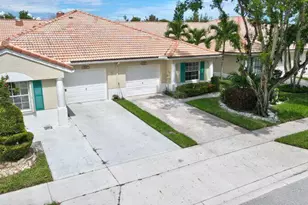 6183 Floral Lakes Dr, Delray Beach, FL 33484 - Photo 2