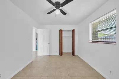 237 SW 5th Street #4D, Deerfield Beach, FL 33441 - Photo 10