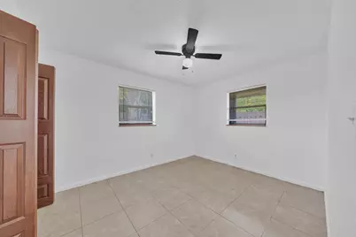 237 SW 5th Street #4D, Deerfield Beach, FL 33441 - Photo 8