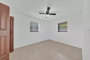 237 SW 5th St, Deerfield Beach, FL 33441 - Photo 8