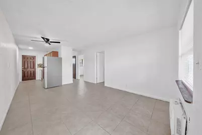 237 SW 5th Street #4D, Deerfield Beach, FL 33441 - Photo 6