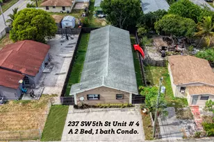237 SW 5th St, Deerfield Beach, FL 33441 - Photo 2