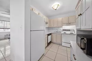 2918 Funston St, Hollywood, FL 33020 - Photo 4