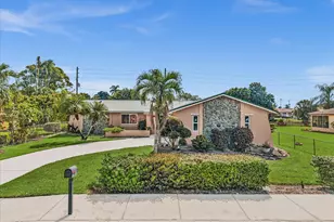 135 SW 7th Ave, South Bay, FL 33493 - Photo 48