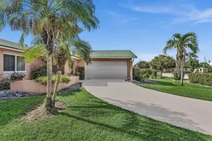 135 SW 7th Ave, South Bay, FL 33493 - Photo 6