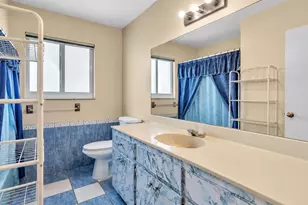 135 SW 7th Ave, South Bay, FL 33493 - Photo 38