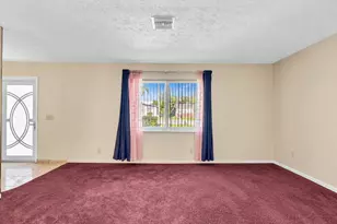 135 SW 7th Ave, South Bay, FL 33493 - Photo 10