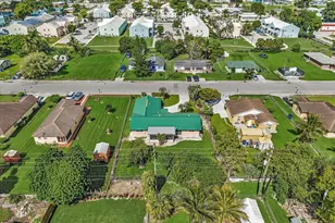 135 SW 7th Ave, South Bay, FL 33493 - Photo 52