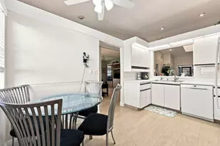 6013 Sunny Pointe Cir, Delray Beach, FL 33484 - Photo 10