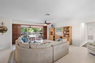 943 SW 5th St, Boca Raton, FL 33486 - Photo 8