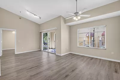 4271 San Marino Boulevard #201, West Palm Beach, FL 33409 - Photo 2