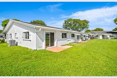 8711 NW 10th Street #D101, Plantation, FL 33322 - Photo 2