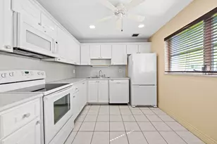 8711 NW 10th St, Plantation, FL 33322 - Photo 6