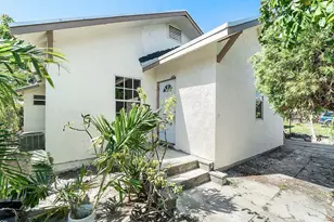 420 Lilac Ct, West Palm Beach, FL 33407 - Photo 1