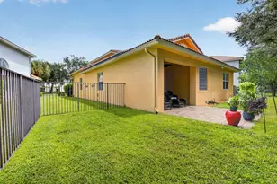 9262 Silver Glen Way, Lake Worth, FL 33467 - Photo 32