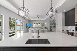 221 Shore Ct, Lauderdale by the Sea, FL 33308 - Photo 22