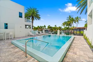 221 Shore Ct, Lauderdale by the Sea, FL 33308 - Photo 8