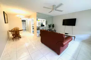 271 Farnham L, Deerfield Beach, FL 33442 - Photo 4