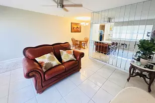 271 Farnham L, Deerfield Beach, FL 33442 - Photo 2