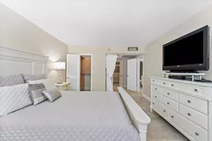 2030 S Ocean Dr, Hallandale Beach, FL 33009 - Photo 20