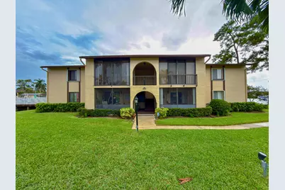 232 Pine High Occupancy Vehicle Circle #C2, Greenacres, FL 33463 - Photo 2